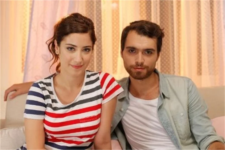 Hazal Kaya: Oyunculuğu beceremiyorum!