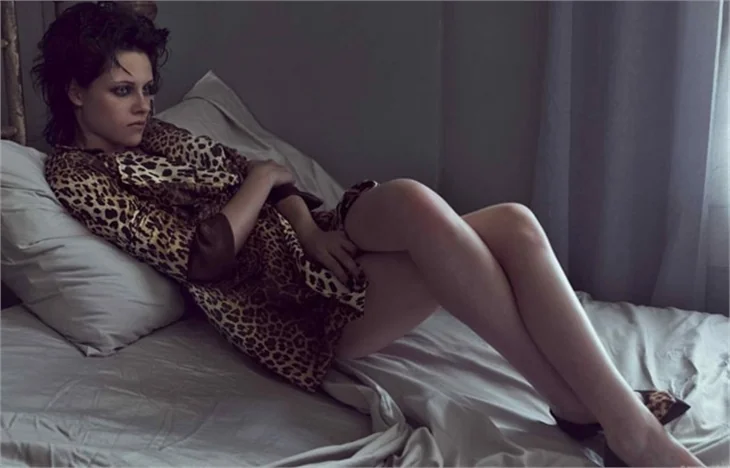 Kristen Stewart'un aldattığı yetmedi...