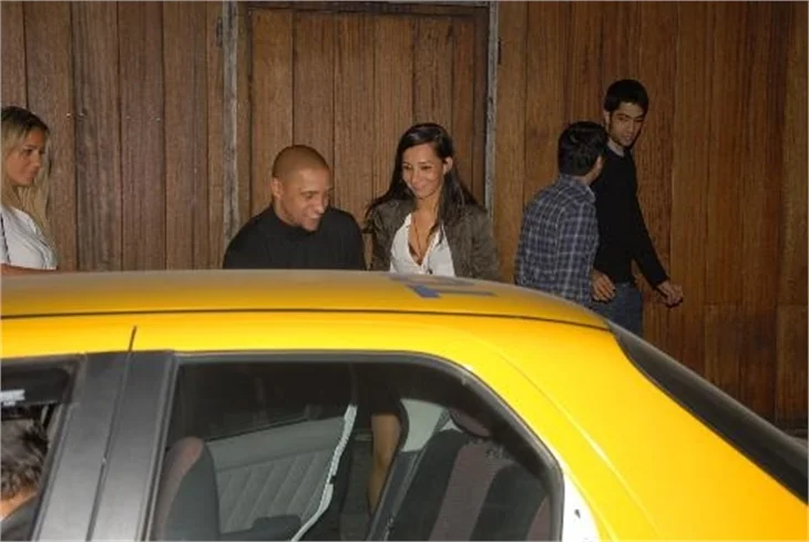Roberto Carlos, Beyaz'a hastayım dedi, çapkınlık turunda yakalandı!