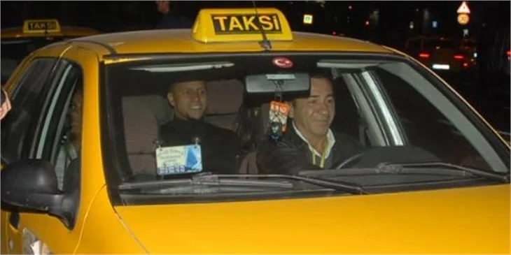 Roberto Carlos, Beyaz'a hastayım dedi, çapkınlık turunda yakalandı!