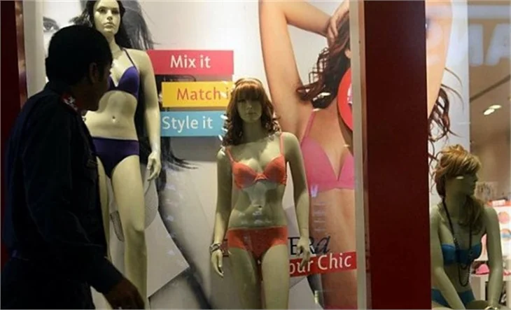'Helal seks shop'un sahibi konuştu!