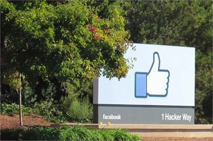 Hayal ofis Facebook!
