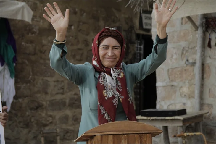 Hükümet Kadın 2 geliyor!