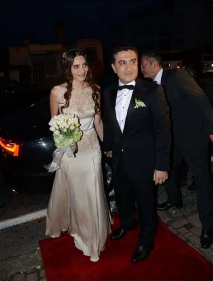 Nur Fettahoğlu, Levent Veziroğlu'yla dünya evine girdi!