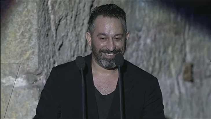 Cem Yılmaz, Avustralya'ya okumaya gidiyor!