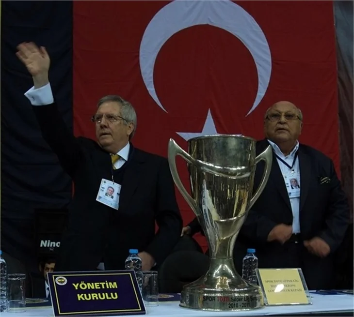 İşte Aziz Yıldırım'ın listesi!