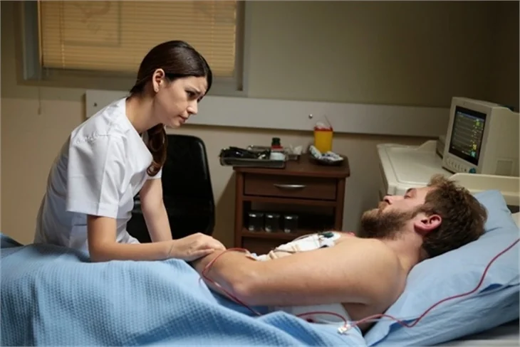 Beren Saat hemşire oldu!