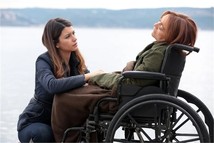 Beren Saat hemşire oldu!