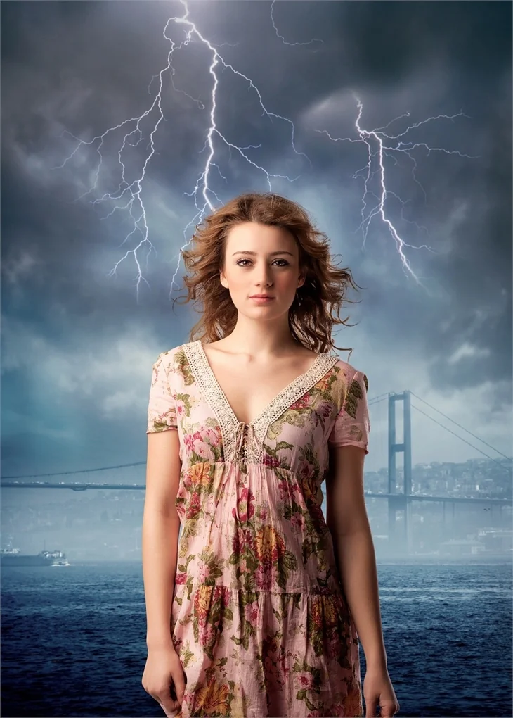 Gizem Karaca zor günleri geride bıraktı!