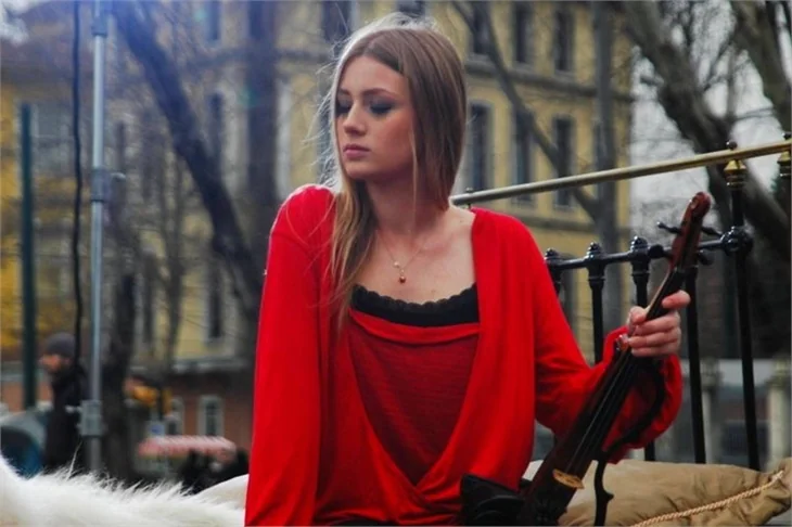 Gizem Karaca zor günleri geride bıraktı!
