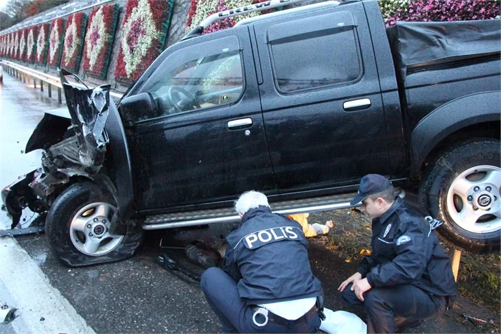 İstanbul'u yağmur vurdu: 1 ölü