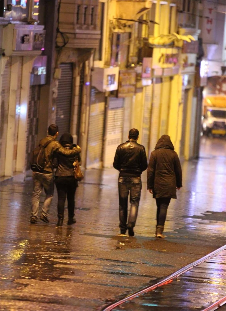 İstanbul'u yağmur vurdu: 1 ölü