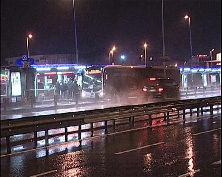 İstanbul'u yağmur vurdu: 1 ölü