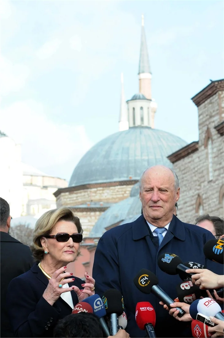 Kral ve Kraliçe Sultanahmet'te