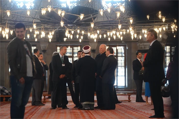 Kral ve Kraliçe Sultanahmet'te