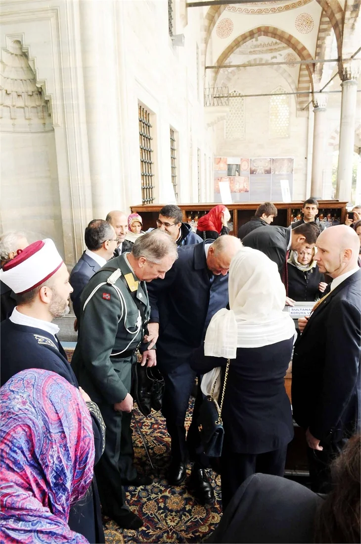 Kral ve Kraliçe Sultanahmet'te