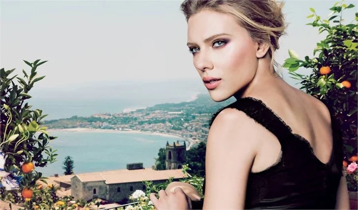 Scarlett Johansson şaşırttı