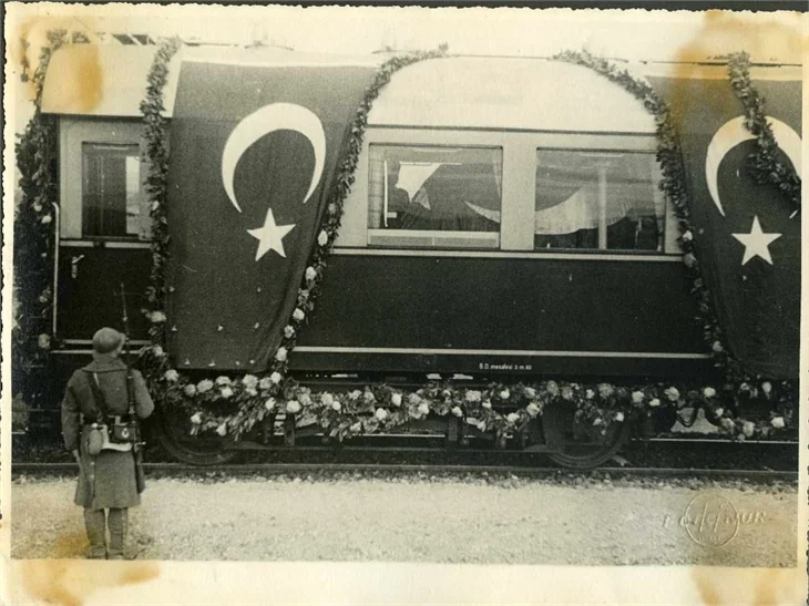 Ata'm izindeyiz..