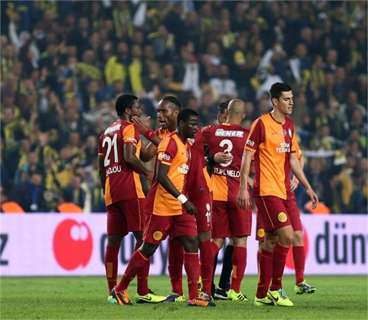 Kadıköy'deki dev derbiden enstantaneler!