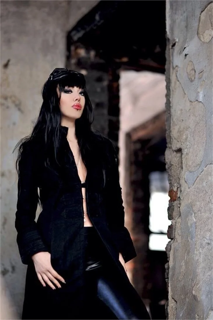 Ünlü model Zuhal Şengül'den çılgın proje!