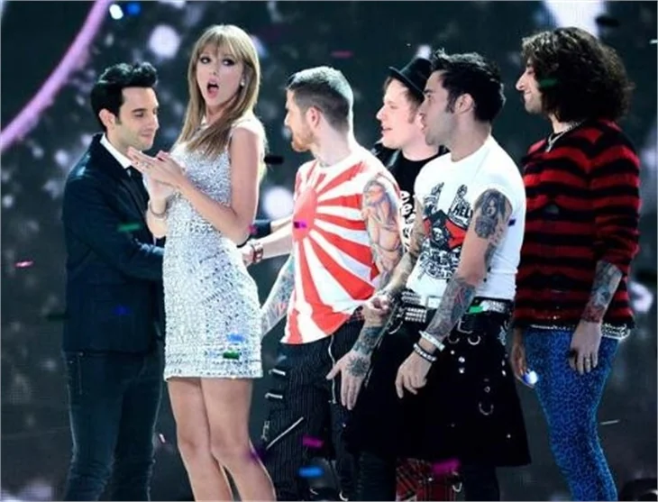 2013 Victoria's secret defilesi!