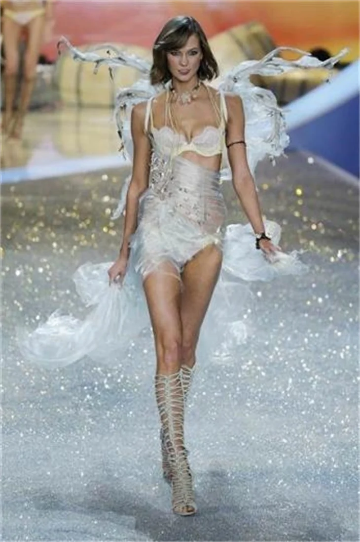 2013 Victoria's secret defilesi!