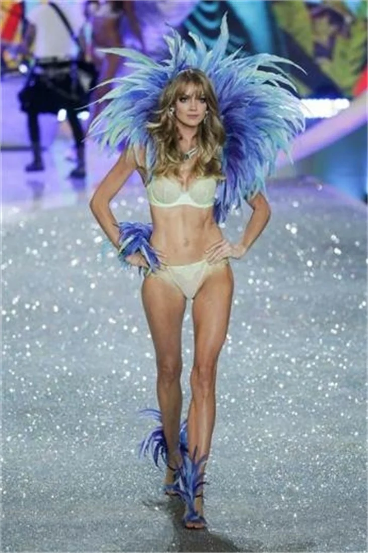 2013 Victoria's secret defilesi!