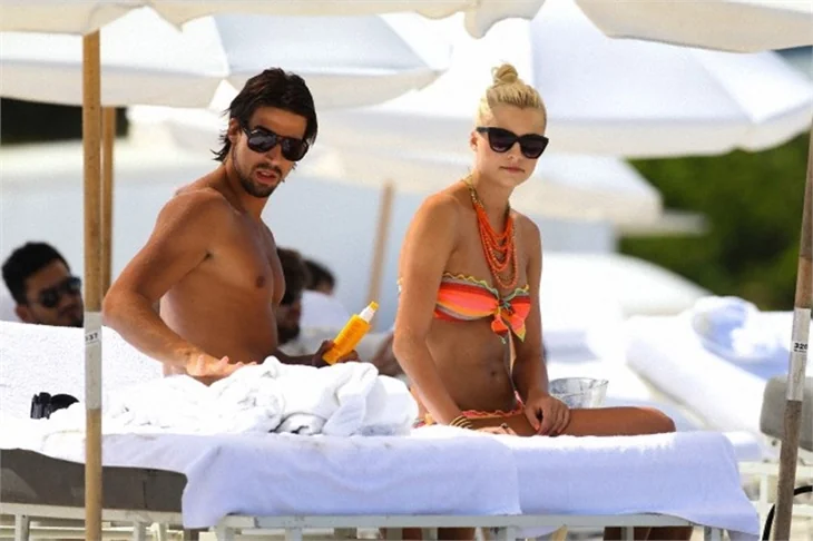 Khedira'nın Lena'sı göz kamaştırıyor!