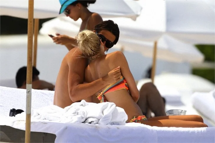 Khedira'nın Lena'sı göz kamaştırıyor!
