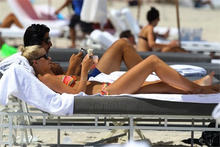 Khedira'nın Lena'sı göz kamaştırıyor!