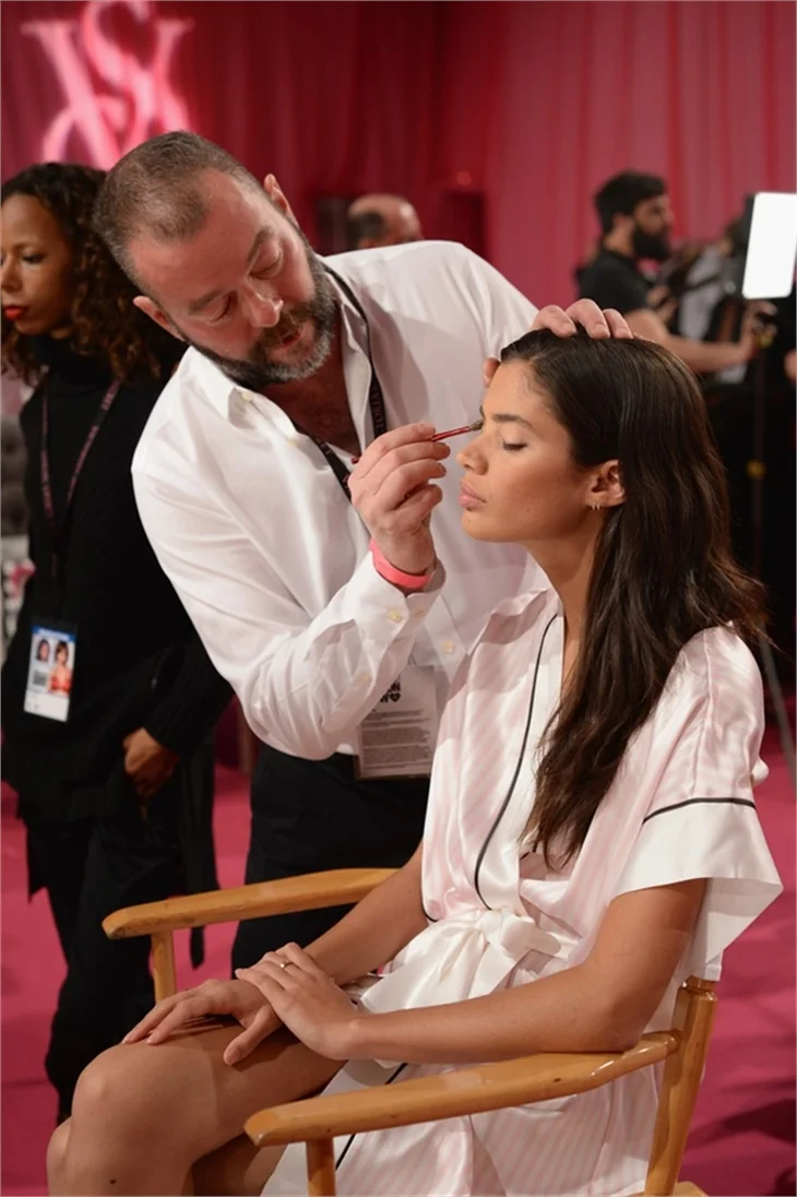 Victoria's Secret'in perde arkası!