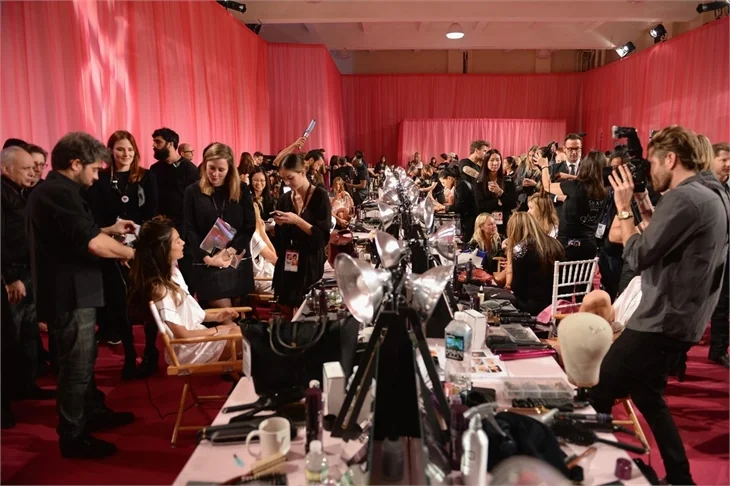 Victoria's Secret'in perde arkası!