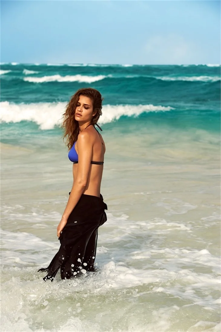Victoria's Secret meleği Ana Beatriz Barros, İstanbul'u keşfe çıktı!