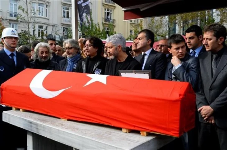 Nejat Uygur son yolculuğuna uğurlandı
