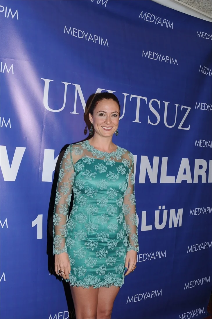 ''Umutsuz Ev Kadınları'' 100. bölümünü kutladı!