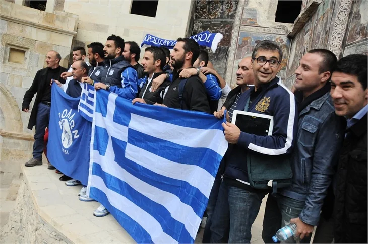 Apollon Limassollu futbolcular Sümela Manastırı’nı gezdi
