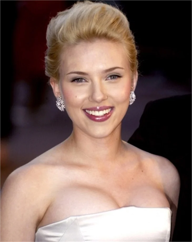 Johansson'dan kareler!