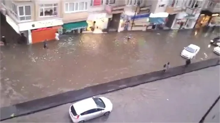 Maltepe Venedik'e döndü