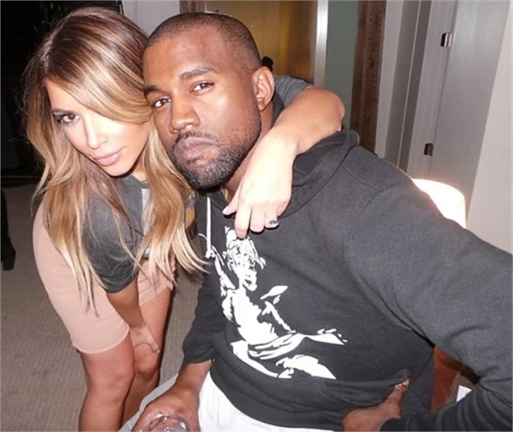 Kardashian evlilik yolunda...