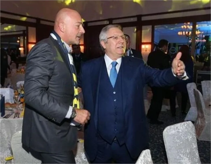 Fenerbahçe Ebru Gündeş ve Enbe Orkestrası'yla ile eğlendi