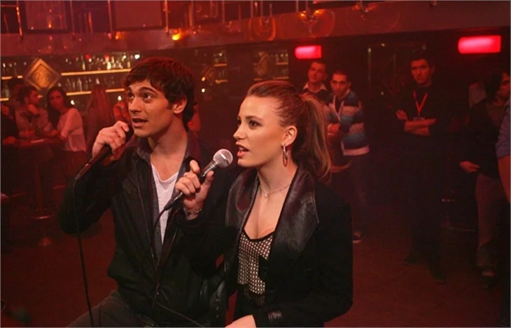Ünlü oyuncu, Serenay Sarıkaya'yı övünce...