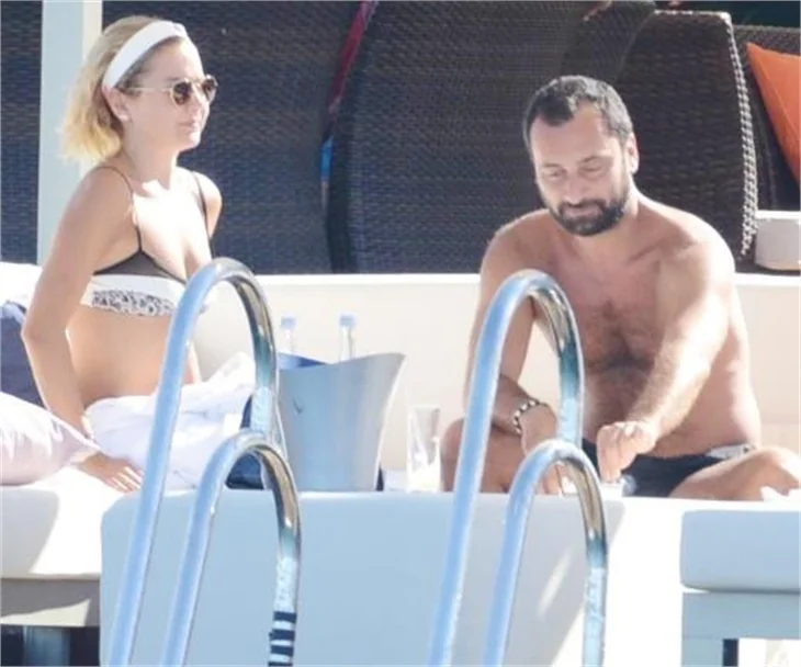 Ece Erken ile Akın Altan barıştı!