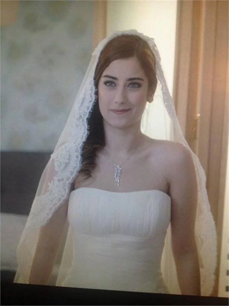 Hazal Kaya'nın sırrı ortaya çıktı!