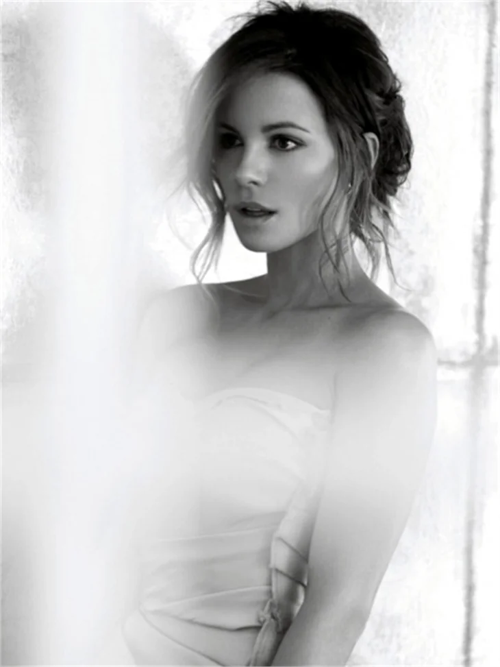 Kate Beckinsale'den çekici kareler!