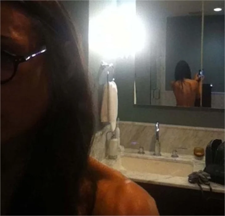 Ünlülerin banyo selfie'leri!