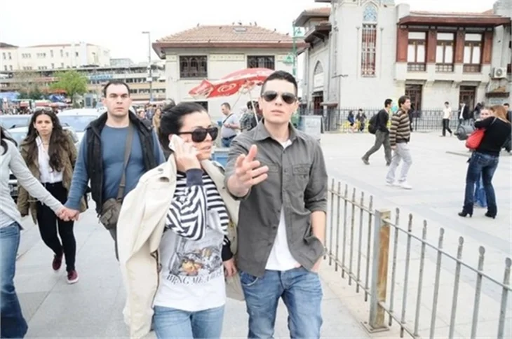 Rüzgar Erkoçlar: Fıstık atılan maymunlara döndüm