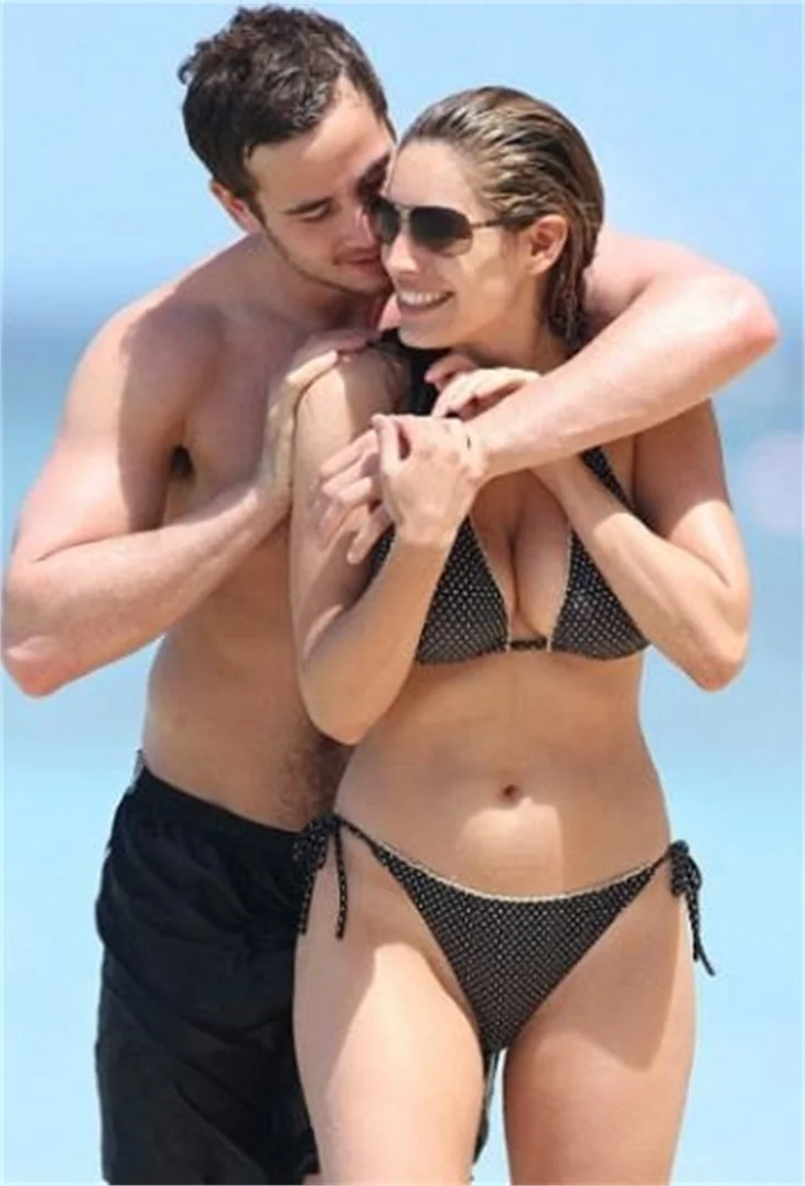 Kelly Brook'un aşktan yana yüzü gülmedi!
