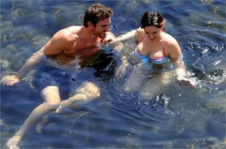 Kelly Brook'un aşktan yana yüzü gülmedi!