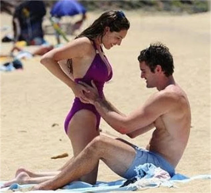 Kelly Brook'un aşktan yana yüzü gülmedi!