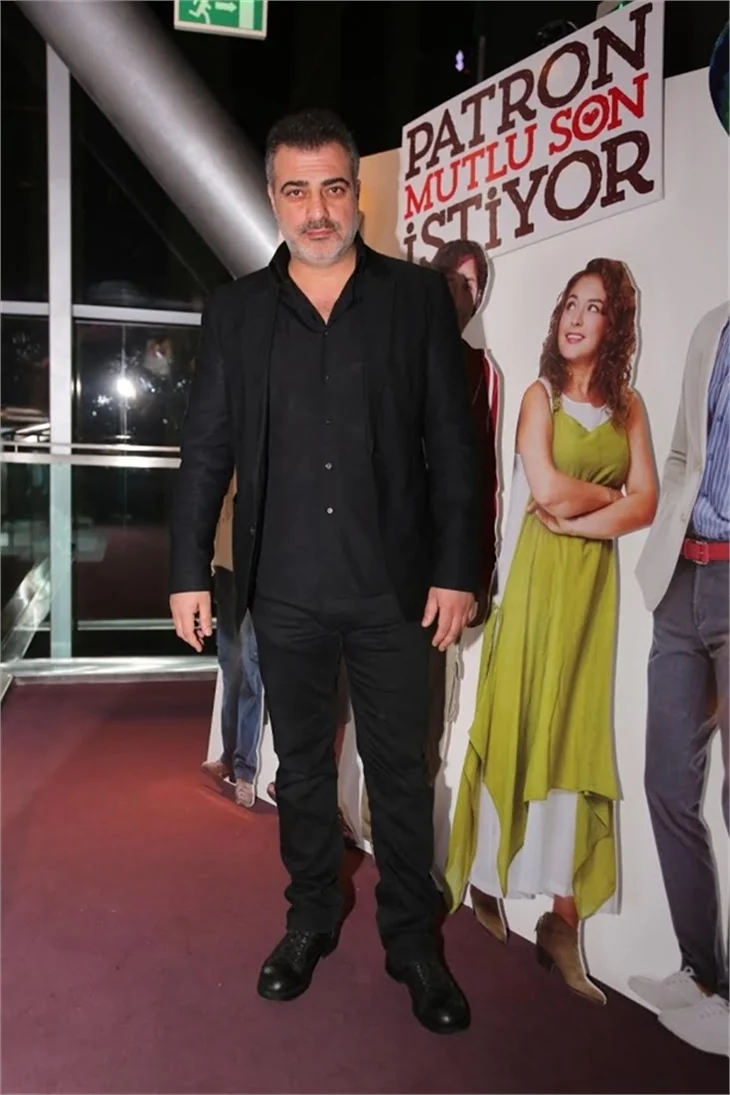 "Patron Mutlu Son İstiyor" filminin galasına ünlü akını!
